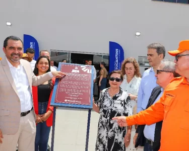 Governador entrega centro de treinamento e reabilitação para Bombeiros