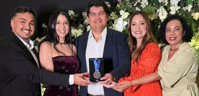 Cepomfi recebe medalha