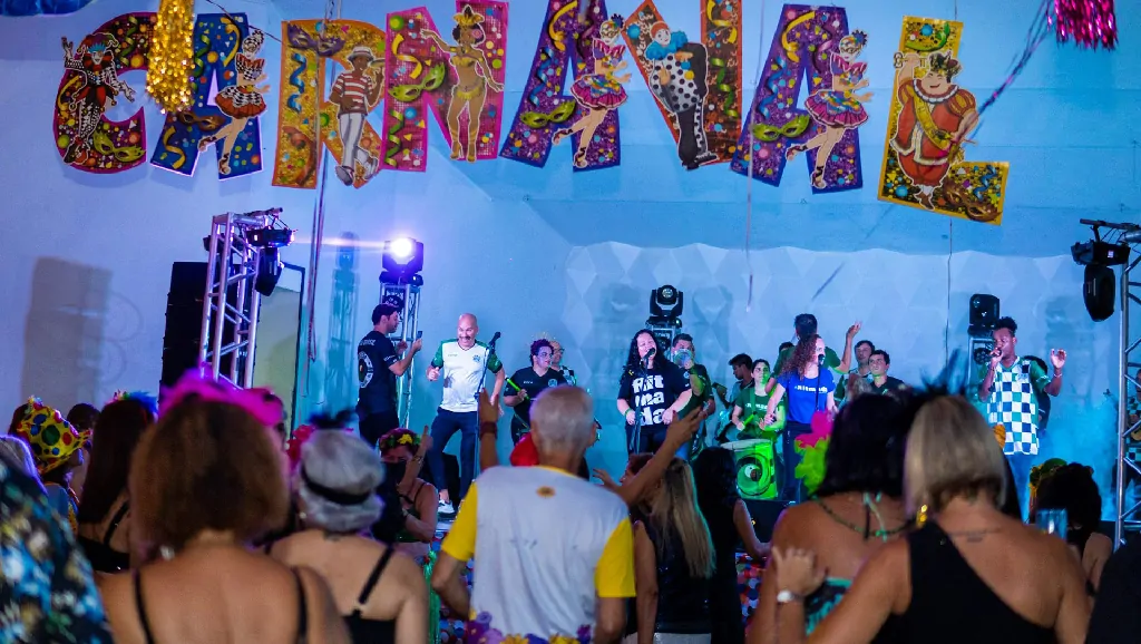 Carnaval como estratégia de negócio fortalece micro e pequenas empresas em 2026, segundo análise do Sebrae Nacional.