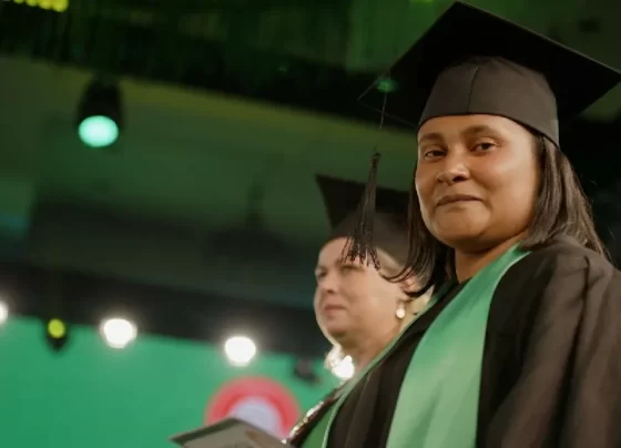 Educação Solidária Refuturiza