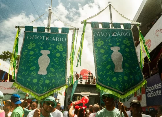 Serviço de maquiagem para o Carnaval do Boticário
