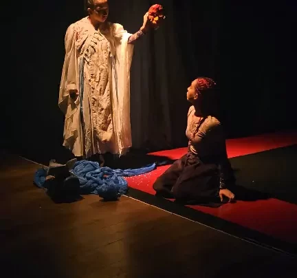 Lamira Artes Cênicas