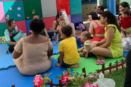 Piquenique literário reúne famílias no Cmei João e Maria – Portal Jaciara Barros Piquenique literário reúne famílias