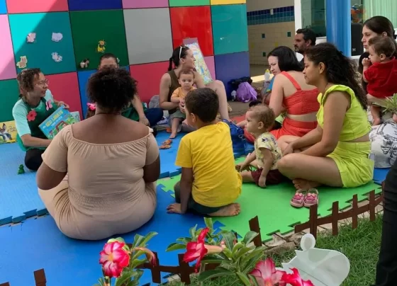 Piquenique literário reúne famílias