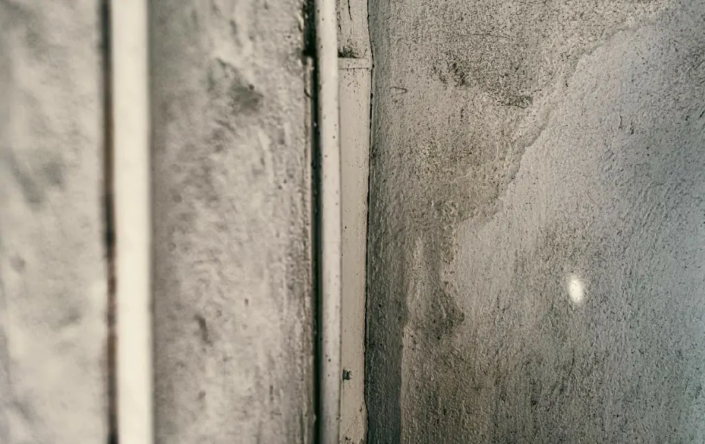 Chuvas acendem alerta para rachaduras e infiltrações em imóveis