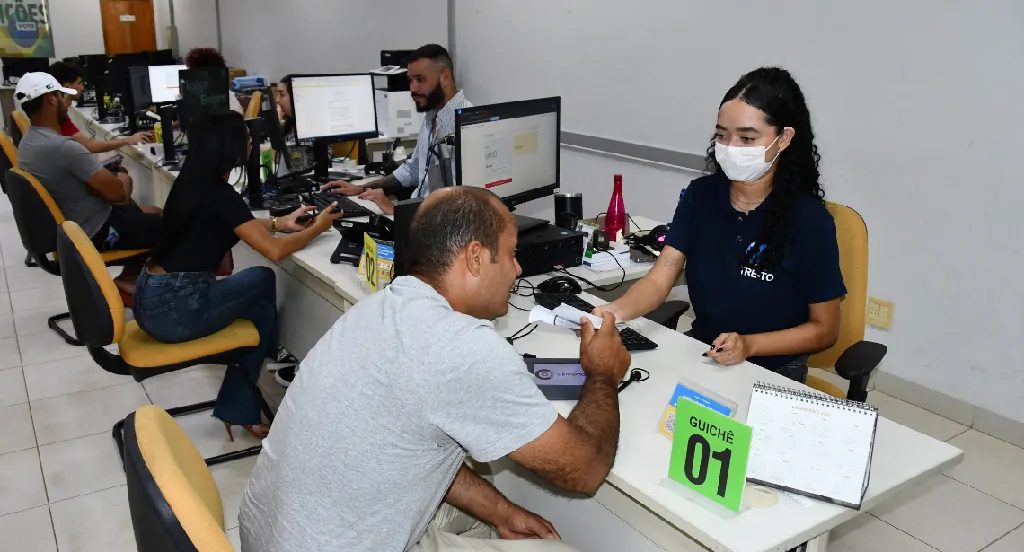 Cartórios eleitorais do Tocantins ampliam horário até 6 de maio para regularização do cadastro eleitoral.