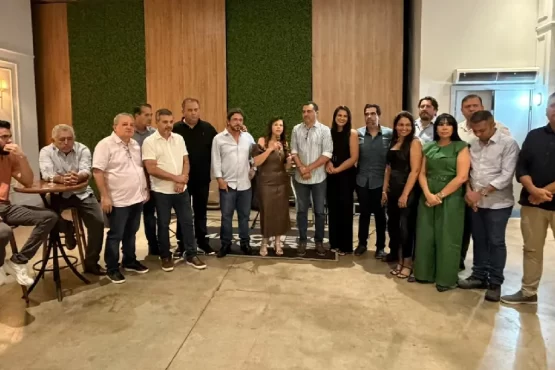 Eduardo Gomes Dorinha jantar político Tocantins eleições