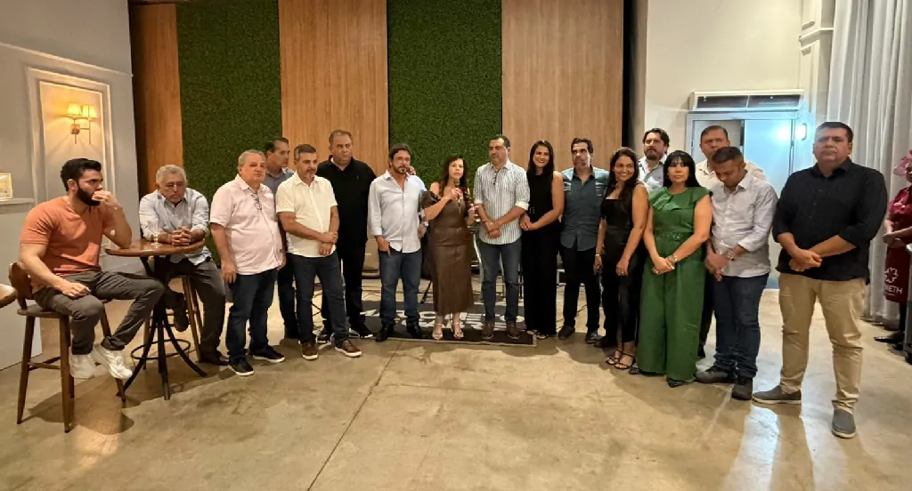 Eduardo Gomes Dorinha jantar político Tocantins eleições