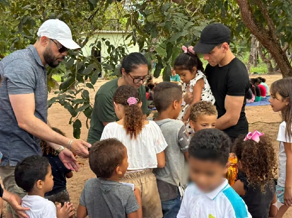 Entrega de ovos de Páscoa beneficia crianças atendidas por projeto social na região sul.