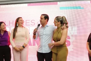 Vicentinho Júnior destaca propostas para proteção e valorização das mulheres em evento do PSDB Mulher no Tocantins.