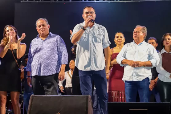Wanderlei participa do aniversário de Colméia