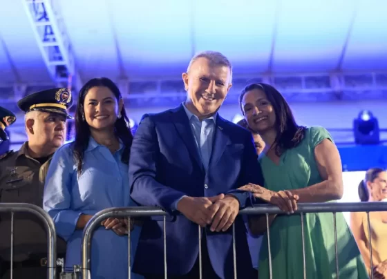 desfile cívico Palmas 37 anos