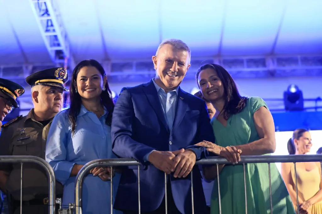 desfile cívico Palmas 37 anos