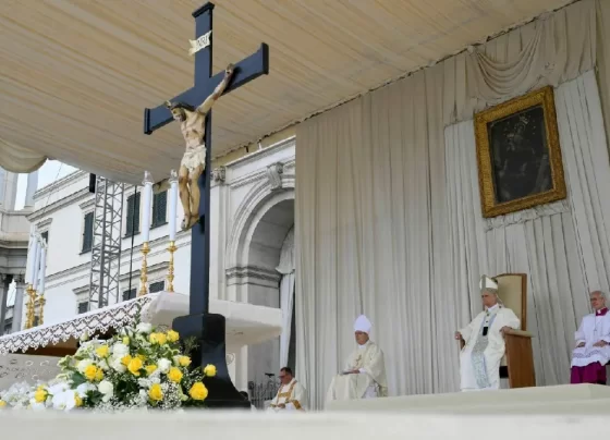 Papa em Pompeia mensagem de paz