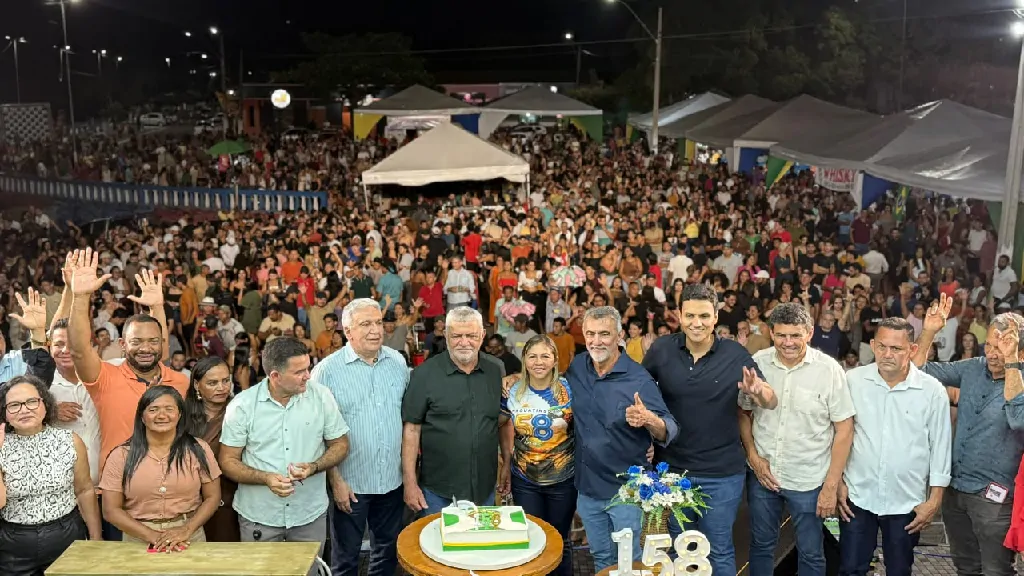 158 anos