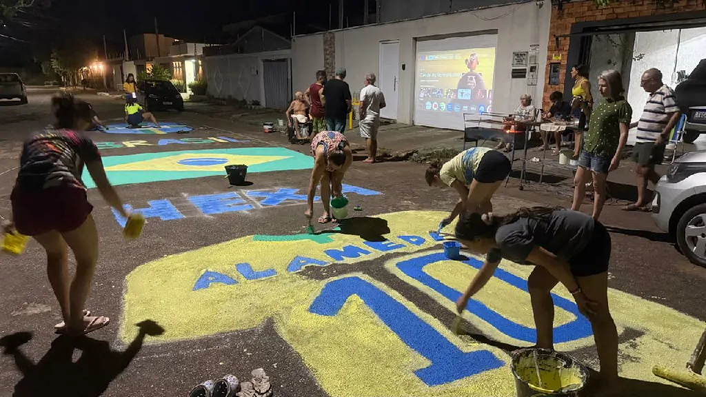 Alameda 10 da 108 Norte entra no clima da Copa do Mundo