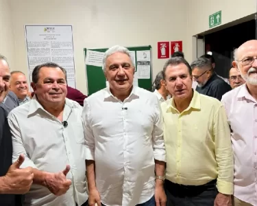 Laurez Moreira participa de plenária com Luiz Marinho