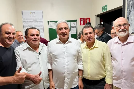 Laurez Moreira participa de plenária com Luiz Marinho