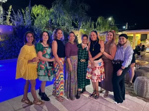 Poderosas celebram festa junina, aniversariante e torcida pelo Brasil em noite especial