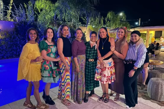Poderosas celebram festa junina, aniversariante e torcida pelo Brasil em noite especial