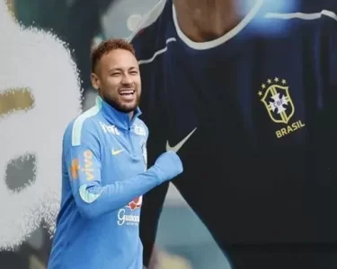 Neymar segue fora da estreia do Brasil na Copa do Mundo
