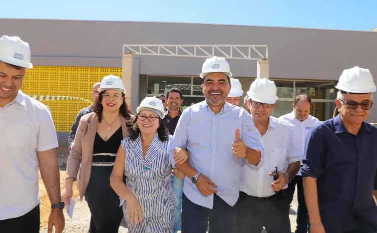 Escola Luzimangues